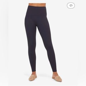 NWOT Spanx Ponte Ankle Leggings in navy, sz L
